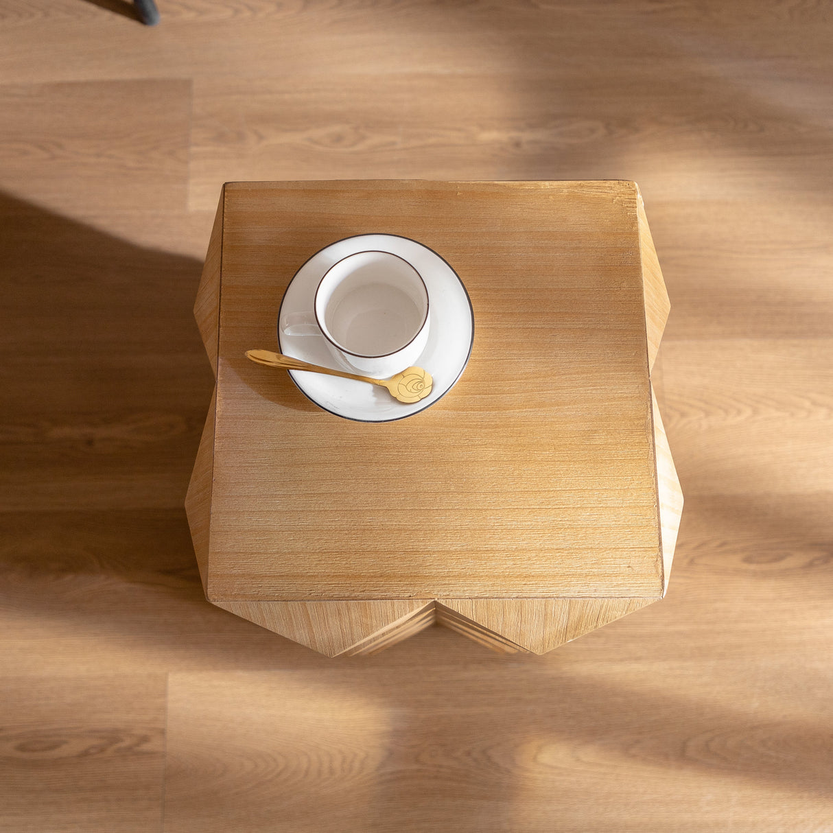 Modern Embossed Pattern Side Table-Living Room-Parc Decor