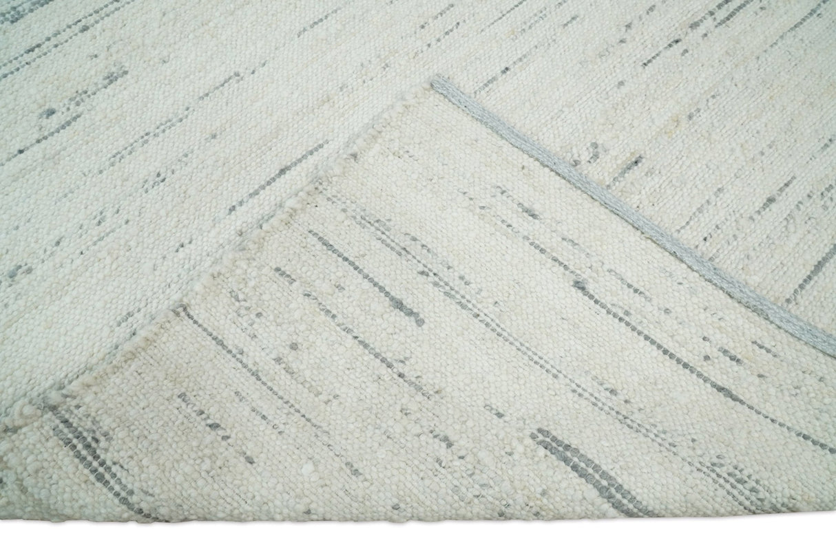 Modern Ivory and Gray Hand Made 5x8 Wool Area Rug