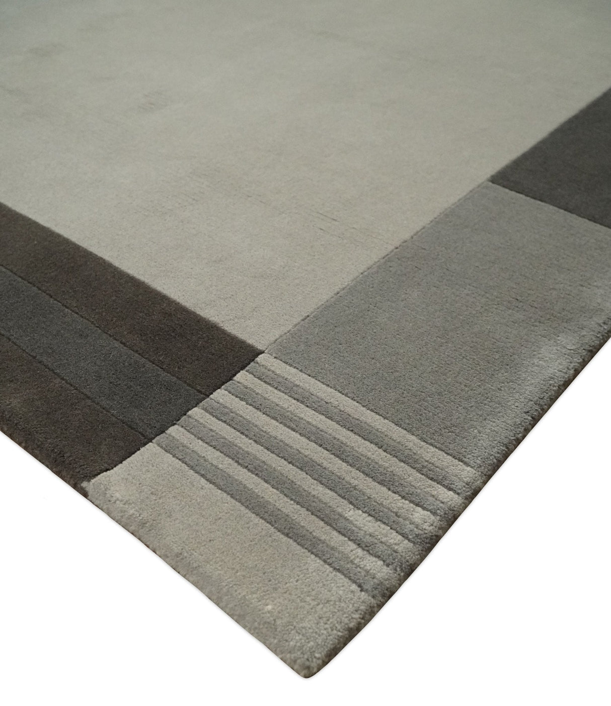 Modern Scandinavian 6x8 Silver and Gray Wool Hand Woven Area Rug