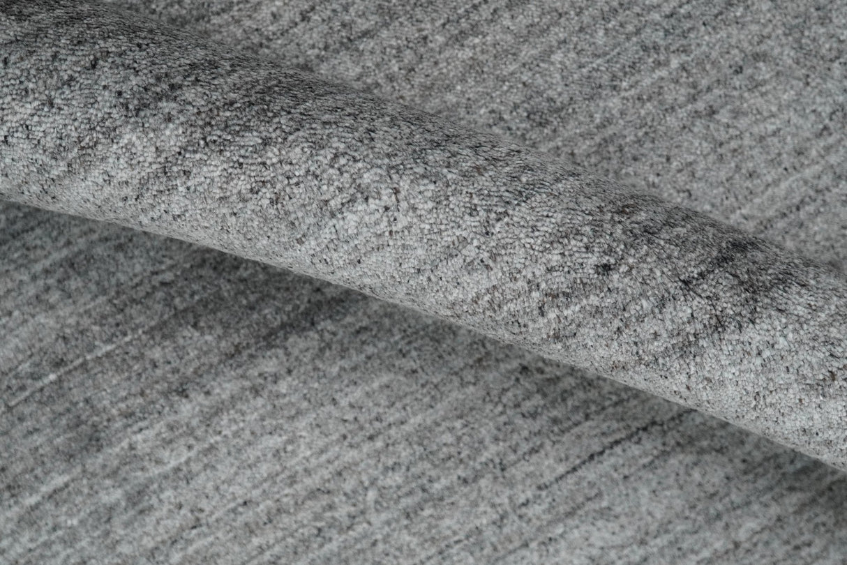 Modern Solid Gray Shaded 5x7 Blended Wool Hand Woven Area Rug