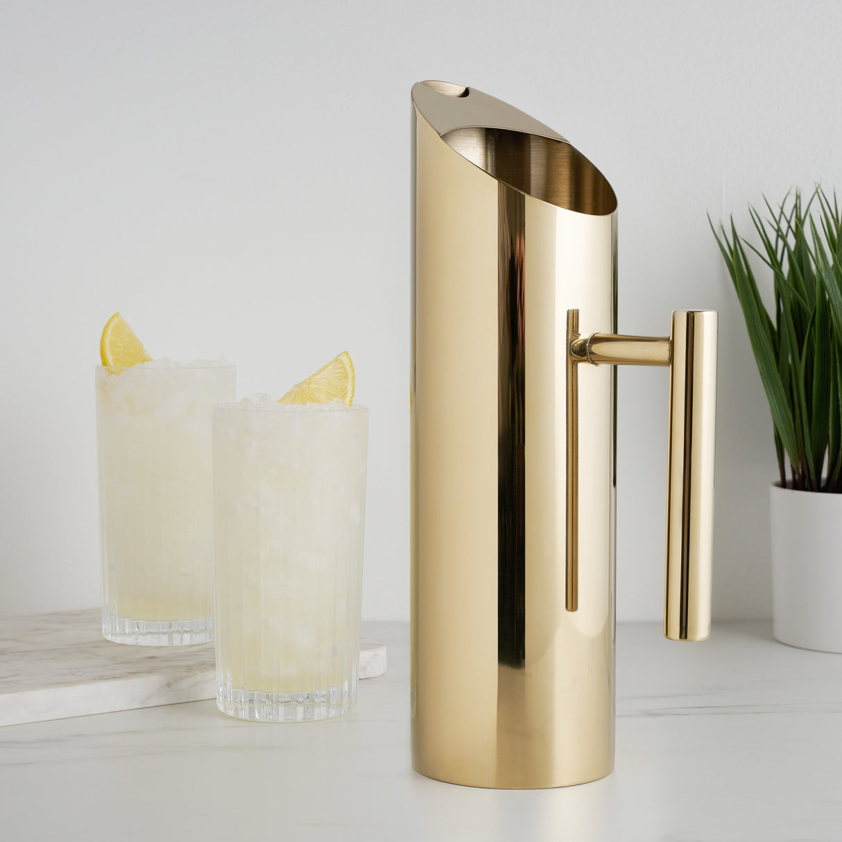 Modern Stainless Steel Pitcher in Gold-product_type::pitchers_and_dispensers-Parc Decor