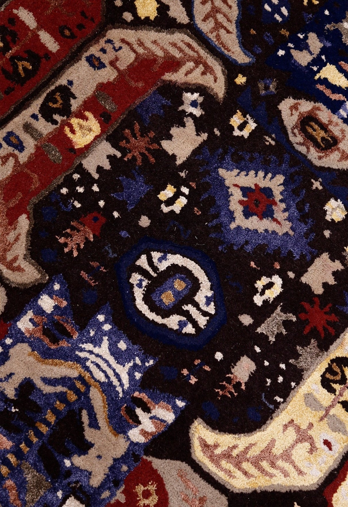 Modern Tribal Design Maroon Hand Tufted 4x8 Wool Area Rug