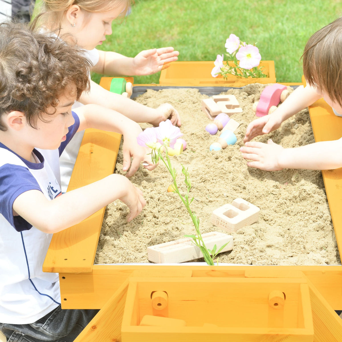 Mojave Kids Picnic & Sand Table | 2-in-1 Wooden Outdoor Table with Benches & Lift-Off Lid