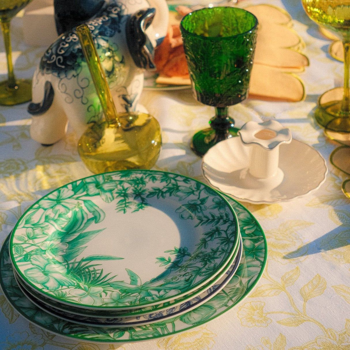Monsoon Verdant Dinner Plate - Case of 12 Plates (+3 Bonus Plates)