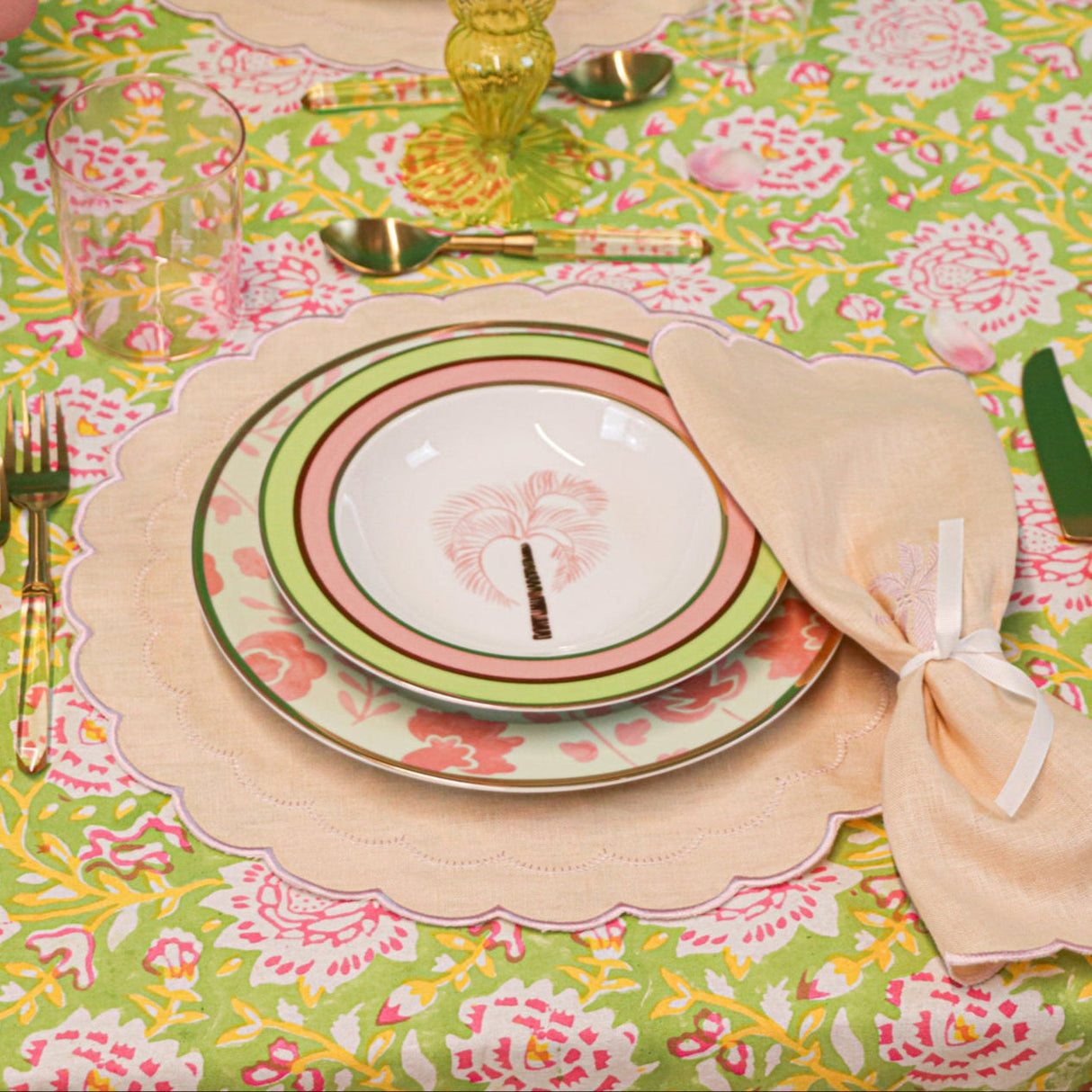 Pistachio & Lychee Palm Soup Bowl - Set of 4 (+1 Bonus Bowl)-Soup Plate-Parc Decor