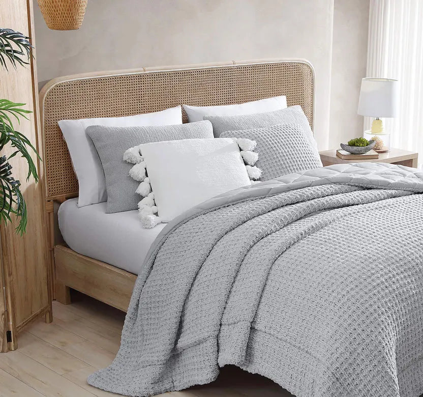 Pom Pom Throw Pillow | Last Chance