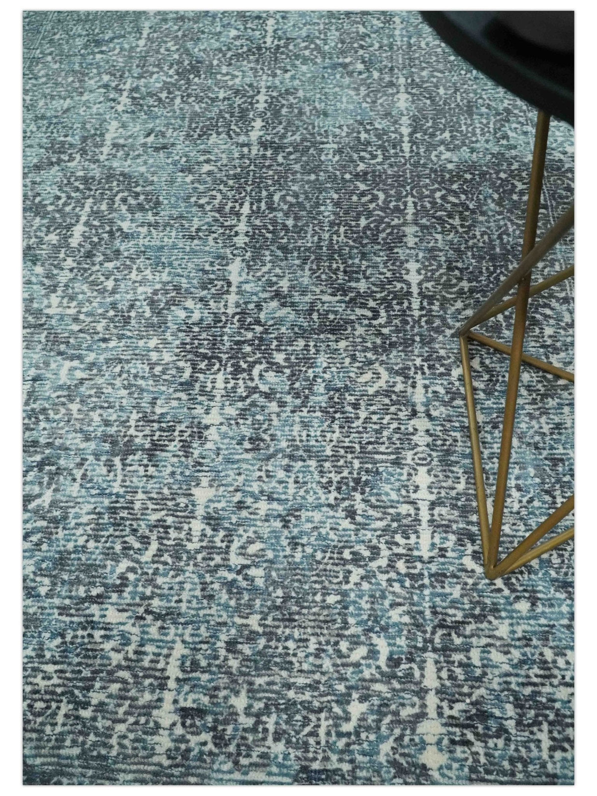 Premium look antique Design Teal, Charcoal and Ivory 5x8 Hand loom wool and Viscose Area Rug