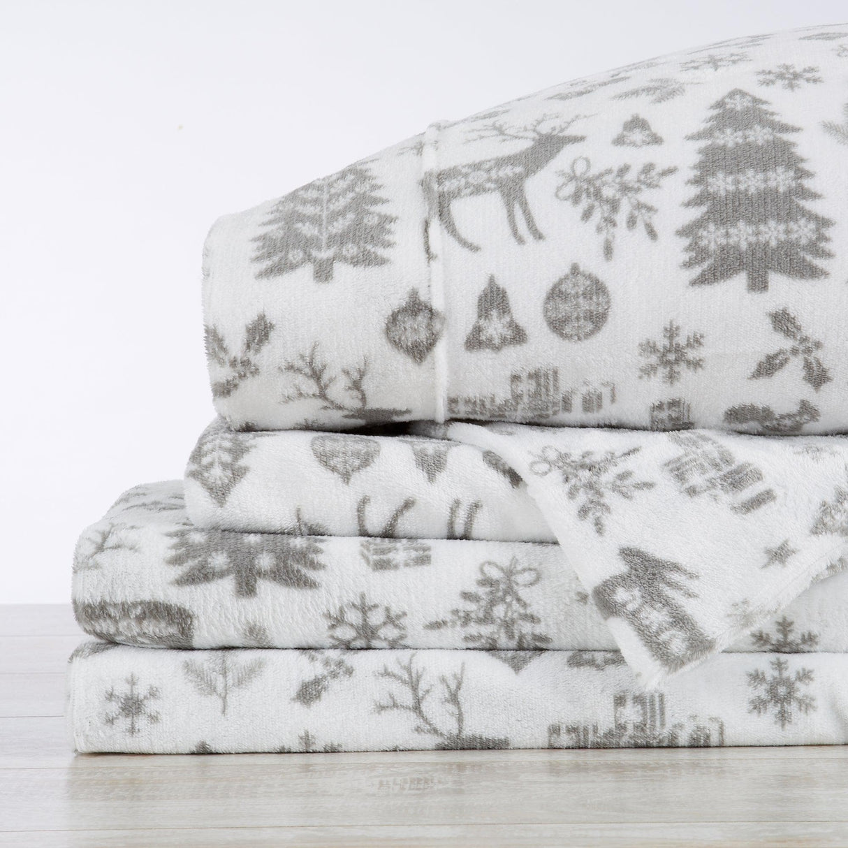 Printed Plush Sheet - Velvet Luxe Collection