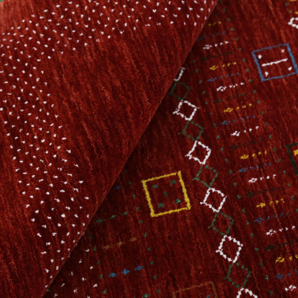 Red Contemporary Center Design Hand Loomed Wool Area Rug