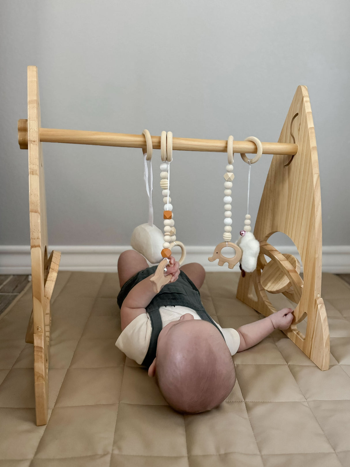 Rocket Wooden Baby Gym – Modern Montessori-Inspired Infant Play Arch-Indoor-Parc Decor