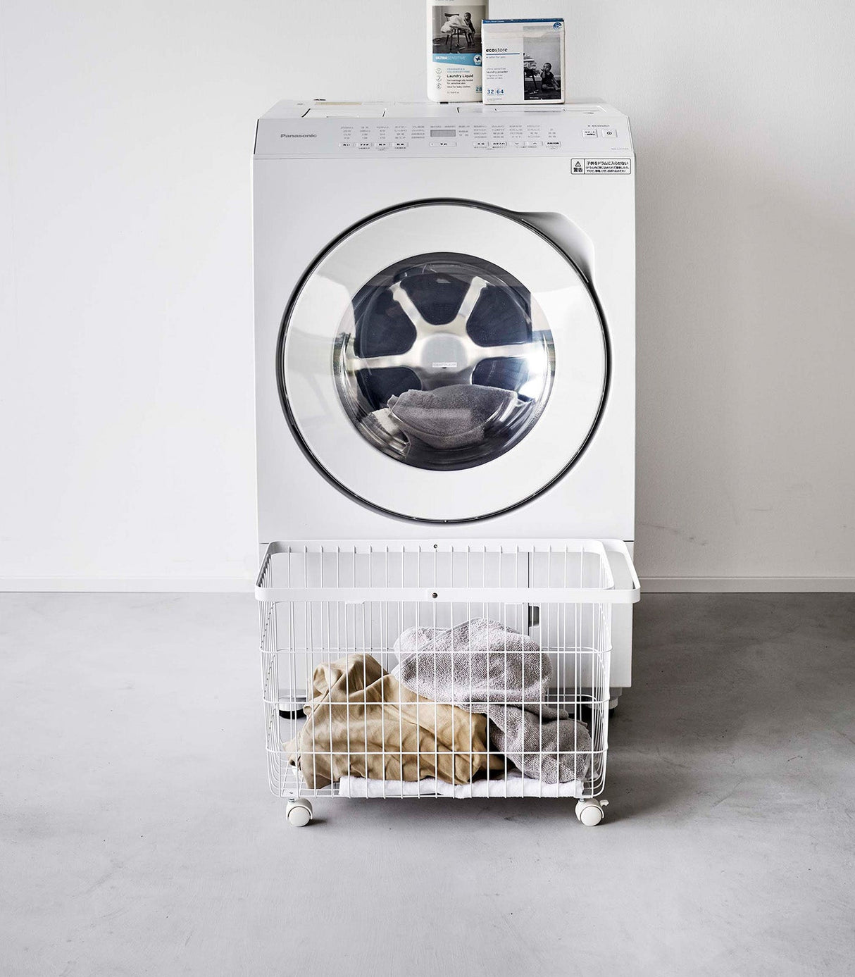 Rolling Wire Basket (14.8" H) - Steel-Laundry Basket-Parc Decor