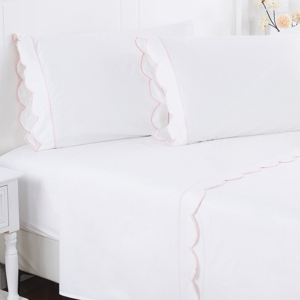 Scallop Frame Embroidered Cotton Percale Sheet Set-Sheets-Parc Decor