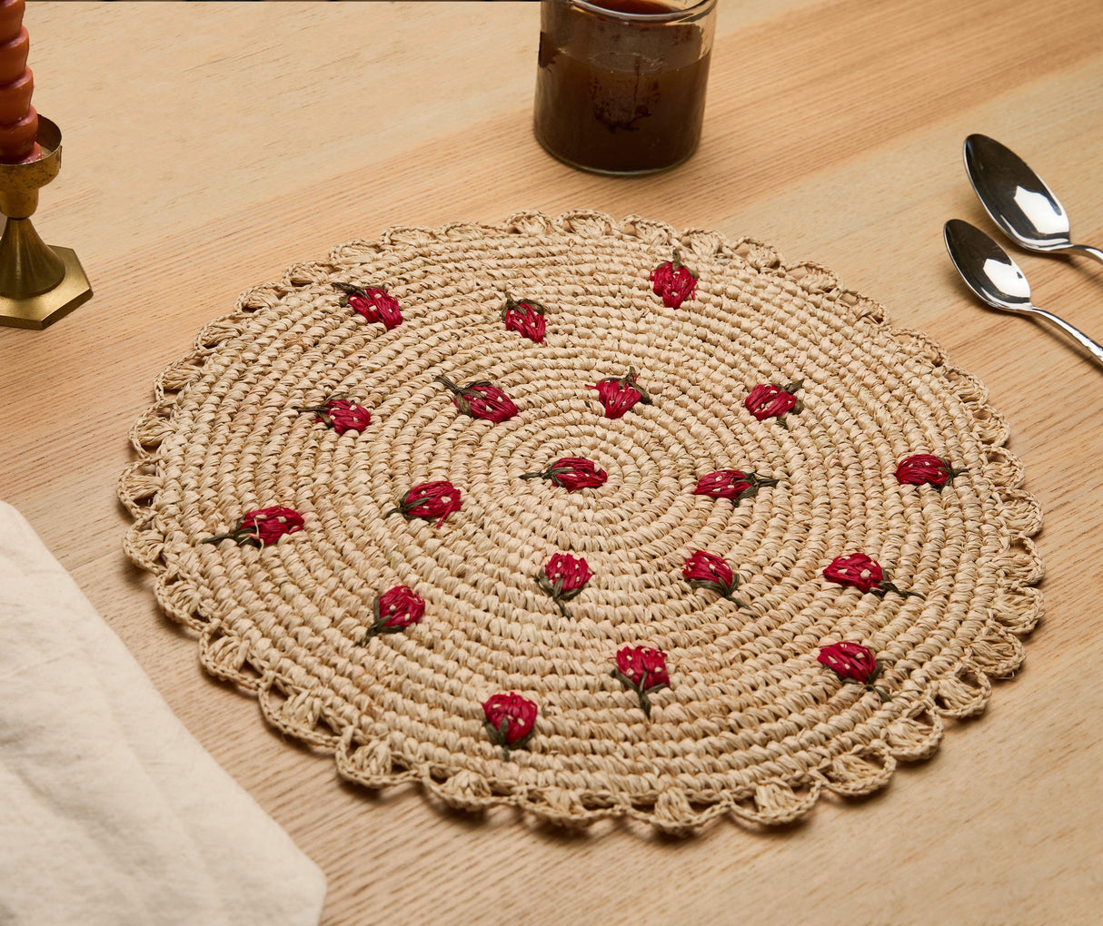 Scattered Strawberry Hand-Crocheted Raffia Palm Round Placemat-table tops-Parc Decor