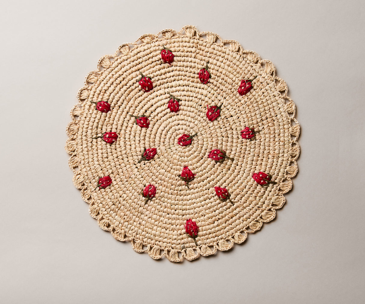 Scattered Strawberry Hand-Crocheted Raffia Palm Round Placemat-table tops-Parc Decor