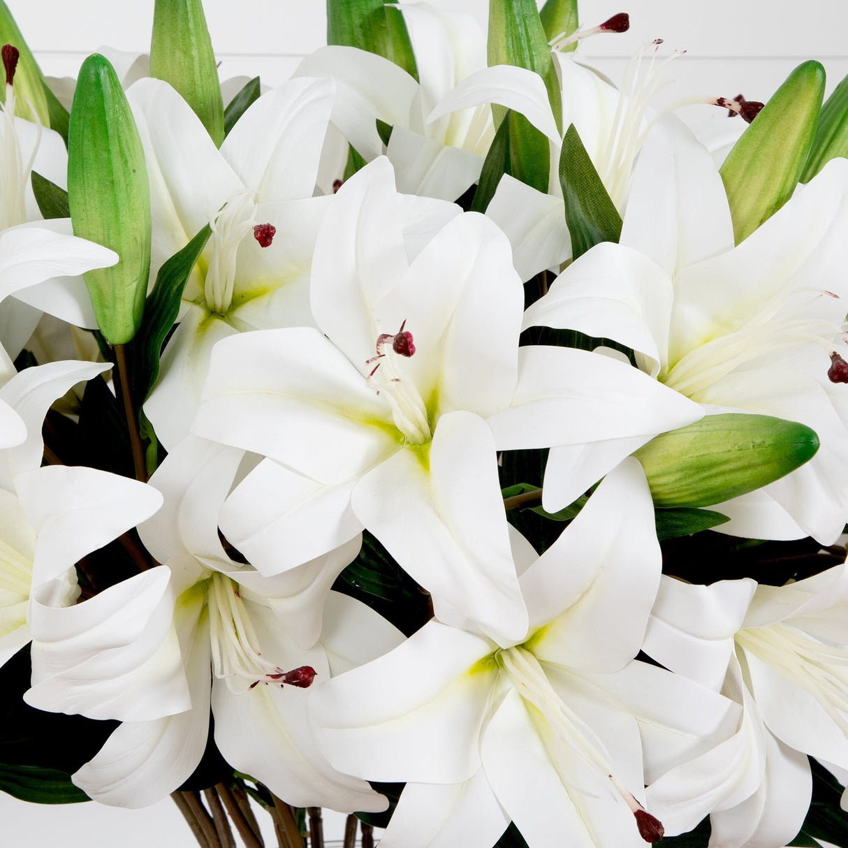 Signature Collection 29” Lily Artificial Arrangement in Glass Vase-Arrangement-Parc Decor