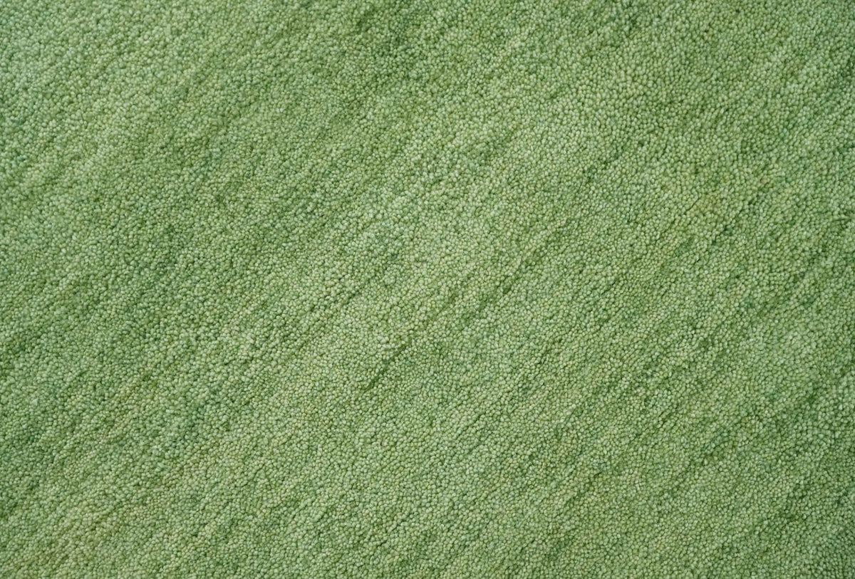 Solid Green Woolen Hand Tufted contemporary area Rug