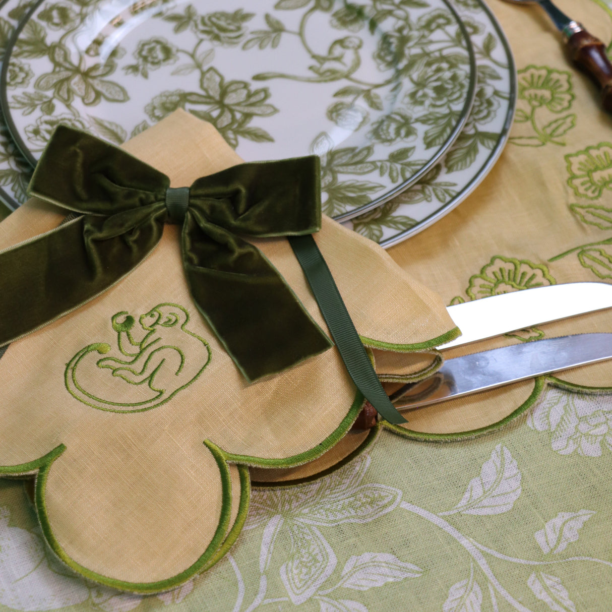 Sunlit Moss Napkin - Set of 4-Napkin-Parc Decor