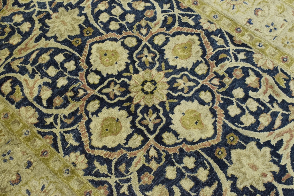 Traditional Black and Olive Hand Tufted 5x8 Wool Area Rug