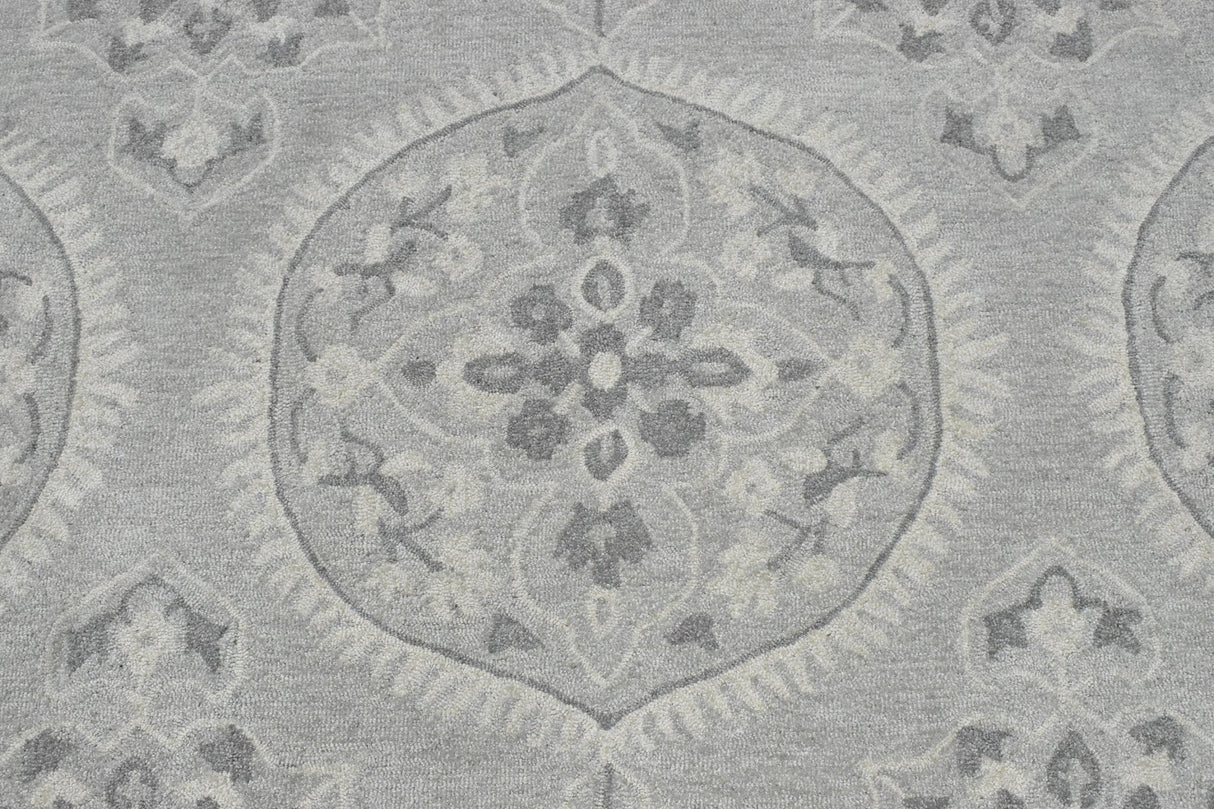 Traditional Silver and Gray Hand Tufted 5x8 Wool Area Rug