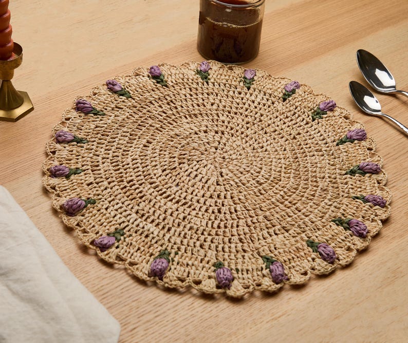 Tulip Floral Placemat – Hand-Crocheted Raffia – Spring Table Decor – Easter Table Setting – Handmade by Artisans in Madagascar-table tops-Parc Decor