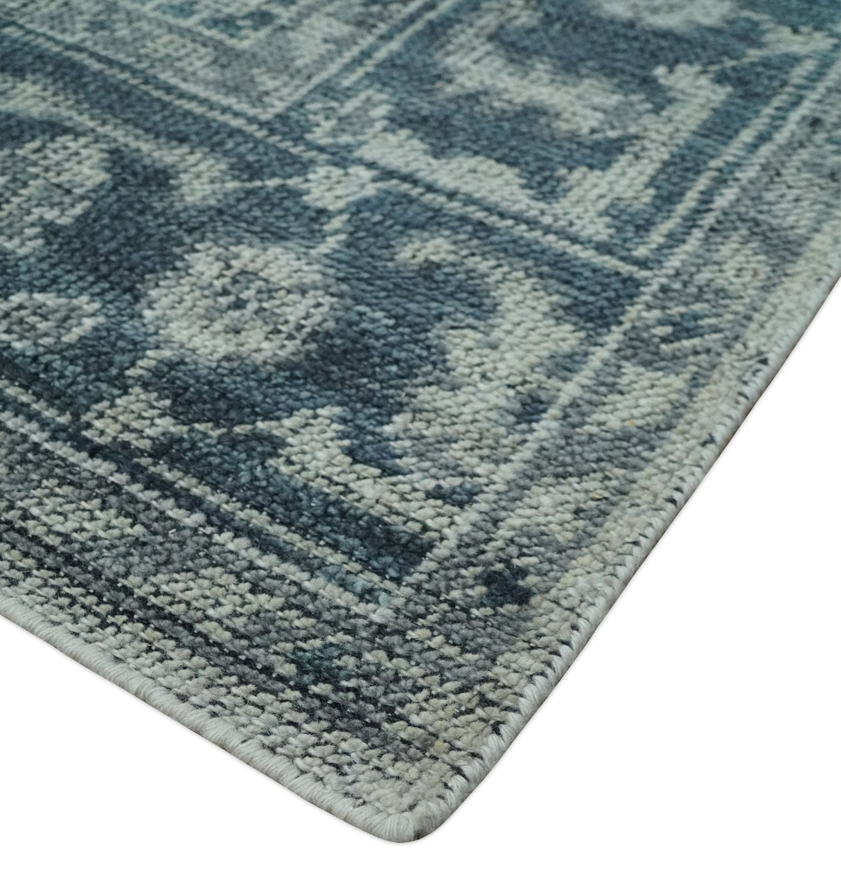 Vintage Style Distressed Traditional Hand Knotted Serapi Silver and Gray Multi Size Area Rug