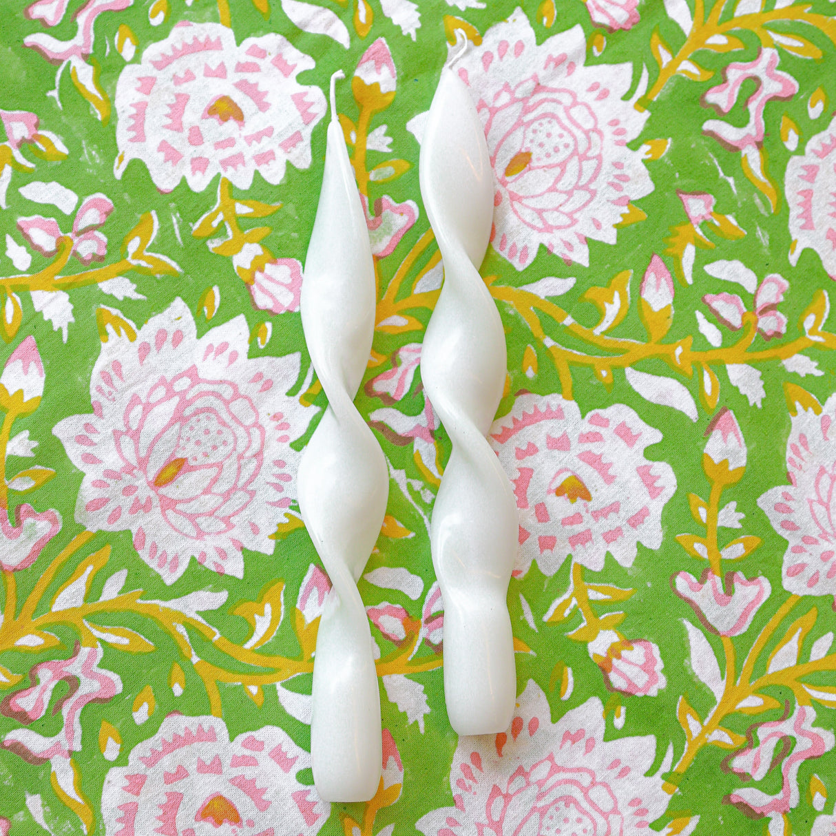 White Cotton Swirl Candle - Pack of 2-Candle-Parc Decor