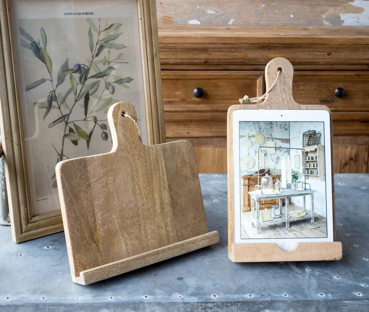 Wooden Farmhouse Cookbook Holder with Cutting Board Design-Cookbook stand-Parc Decor