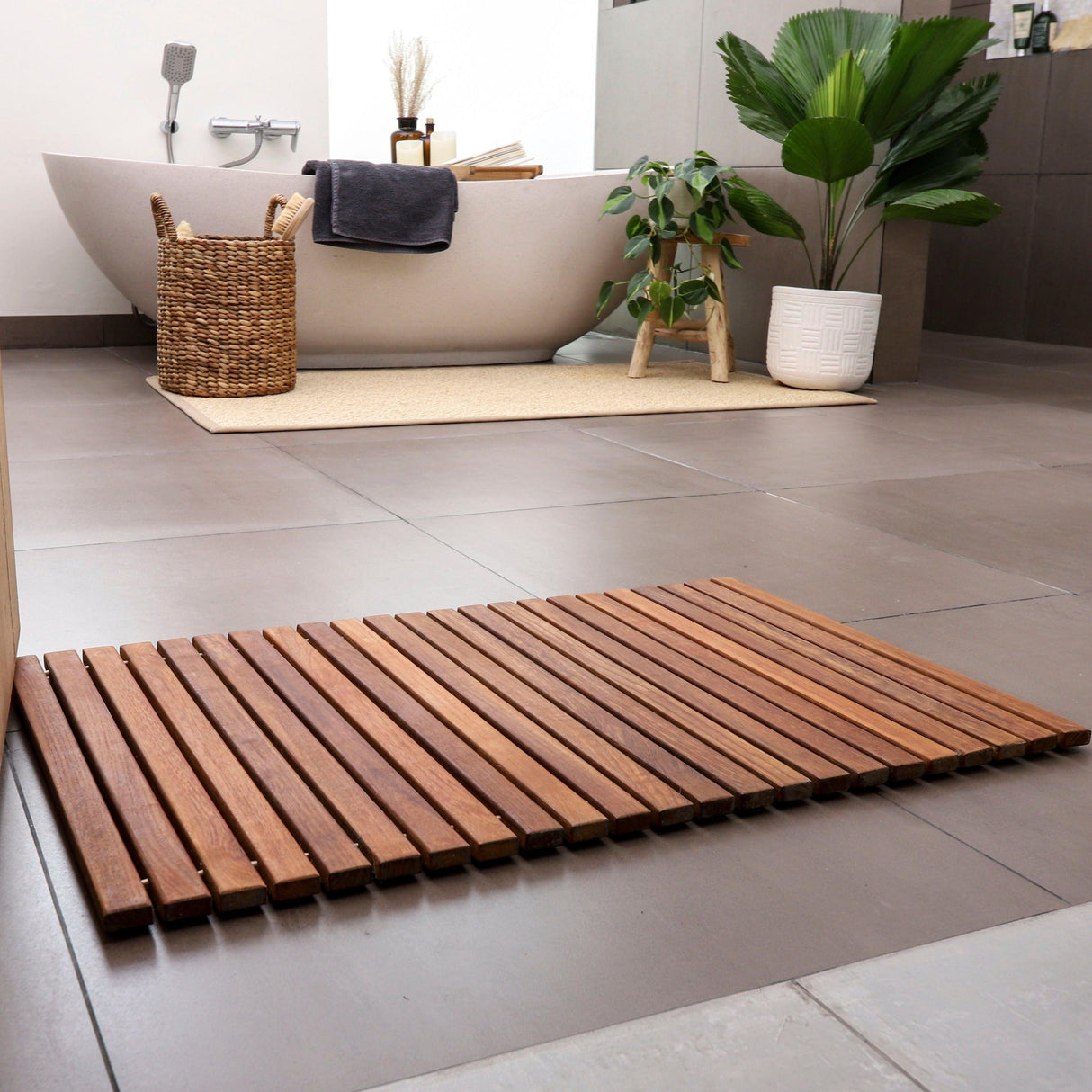 Wyoming Oiled Teak Shower and Bath String Mat-Bath Mat-Parc Decor