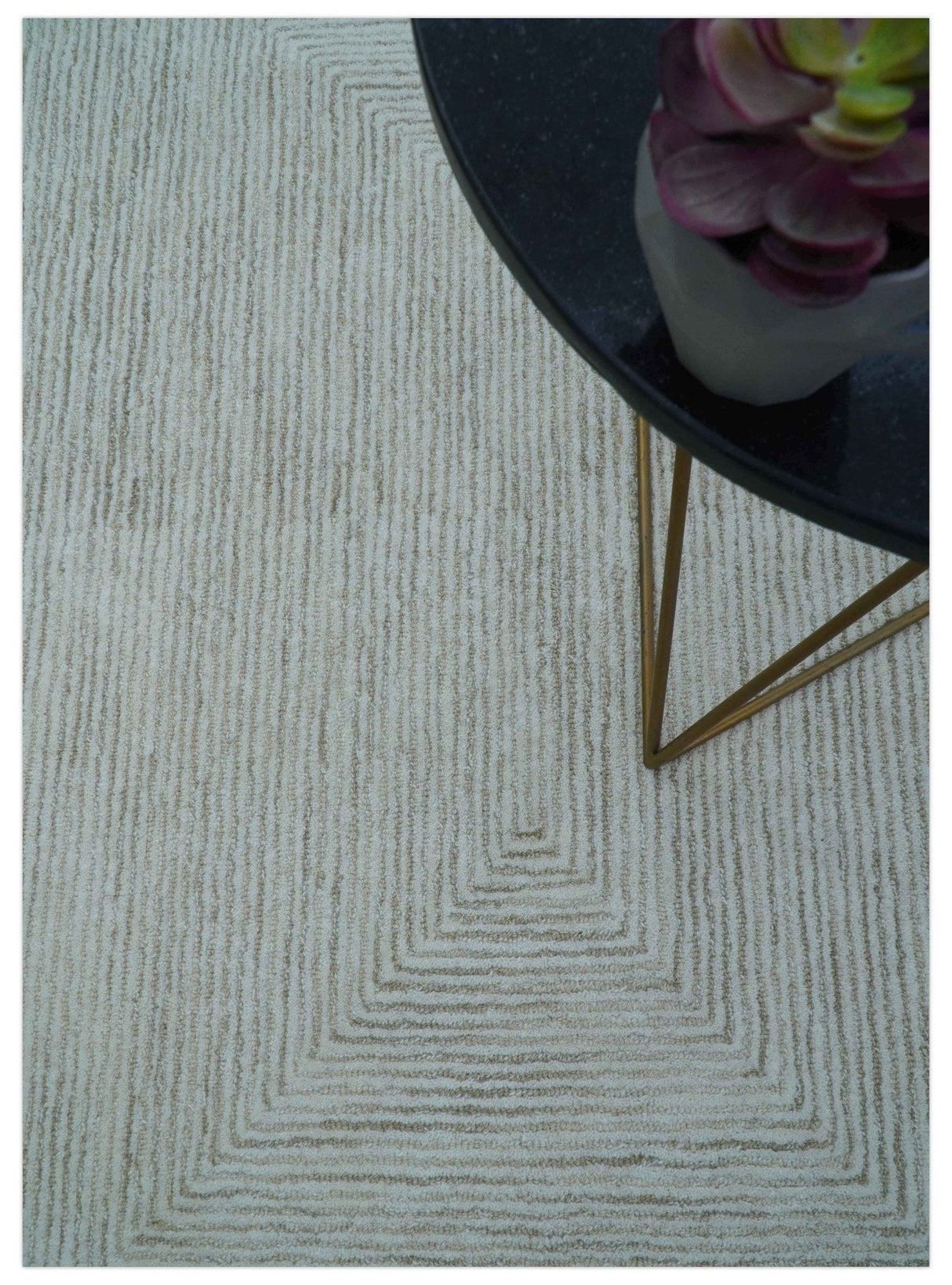 Zoha Custom Made Modern Style White And Beige Wool Rug