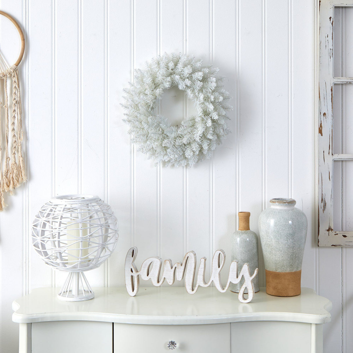 18” Colorado Spruce Artificial Christmas Wreath with 129 Bendable Branches and 20 Warm LED Lights-Wreath-Parc Decor