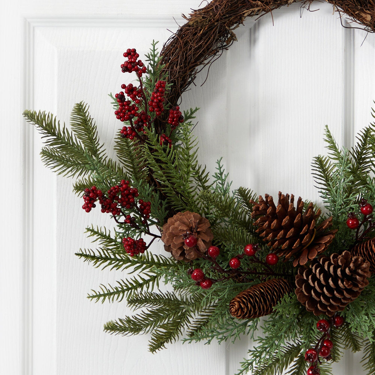 22” Mixed Pine and Cedar with Berries and Pine Cones Artificial Wreath-Wreath-Parc Decor
