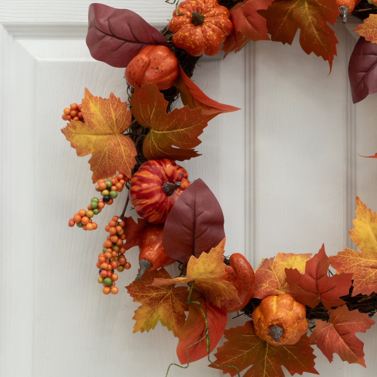 24” Autumn Maple Leaves, Pumpkin, Pinecone and Berries Artificial Fall Wreath-Wreath-Parc Decor