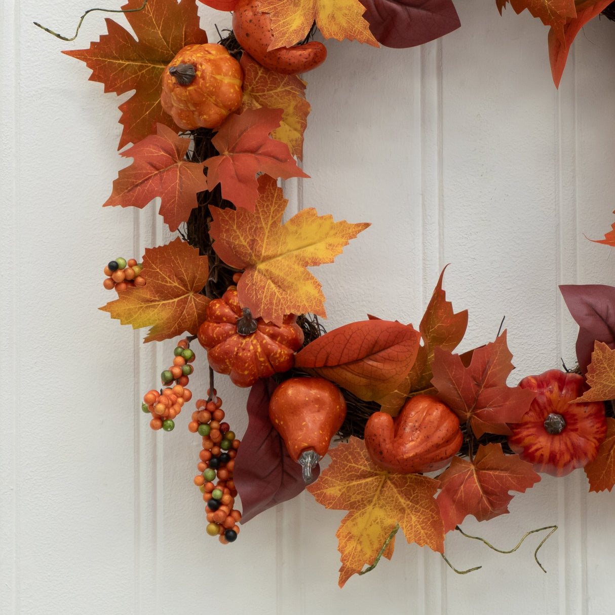 24” Autumn Maple Leaves, Pumpkin, Pinecone and Berries Artificial Fall Wreath-Wreath-Parc Decor