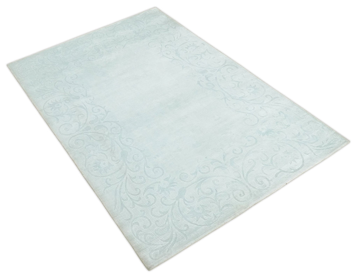 2.6x10 and 5x8 Hand Woven and Carved Silver and Gray Floral Art Silk Rug