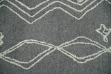2x4 Gray and White Tribal Hand Tufted Textured Loop Area Rug