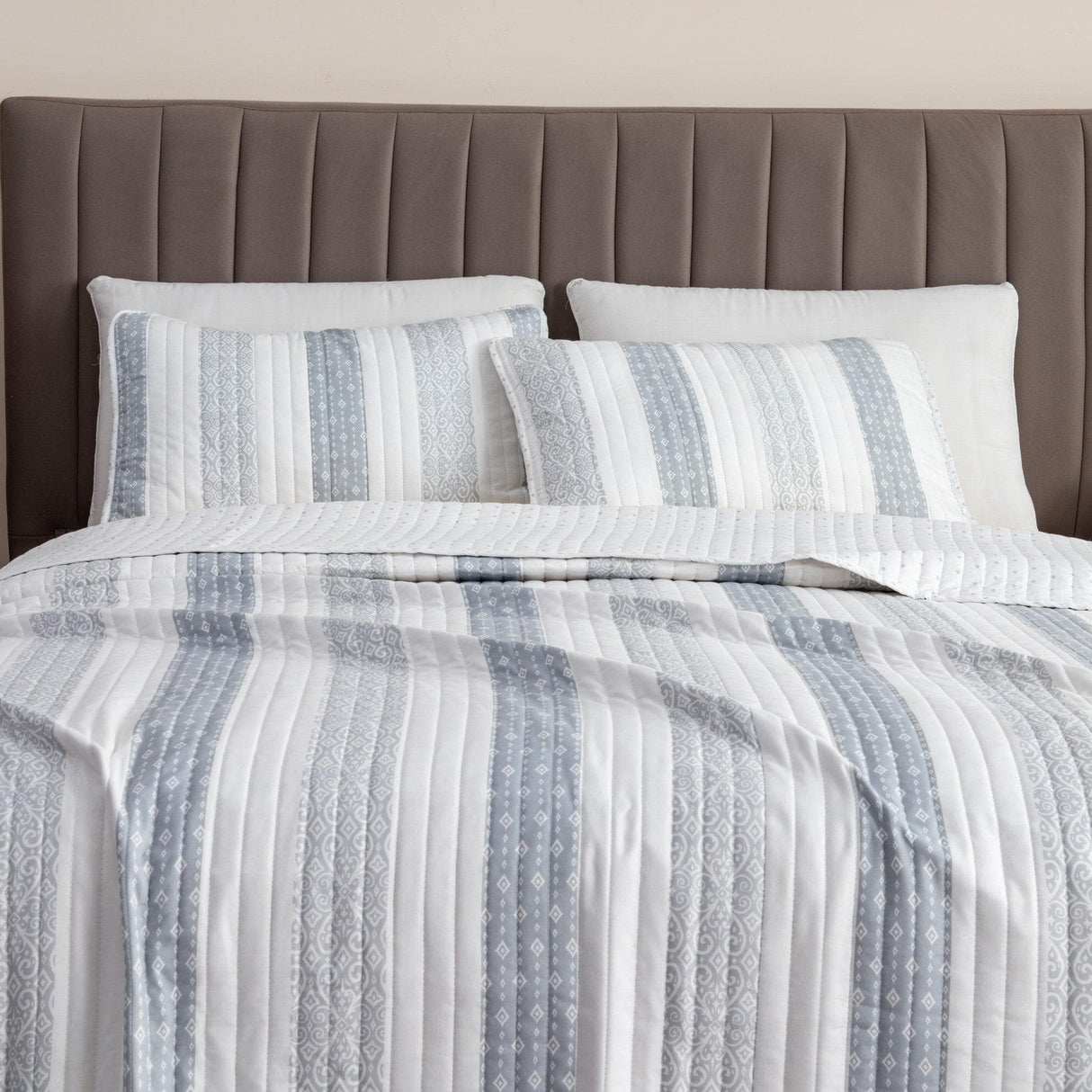 3-Piece Stripe Quilt - Adele Collection-Parc Decor