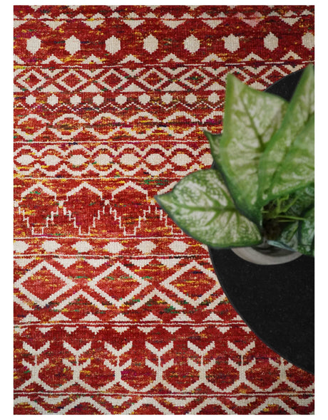 4x6 and 8x10 Hand Knotted Rust, Gold and White Modern Contemporary Southwestern Tribal Trellis Recycled Silk Area Rug