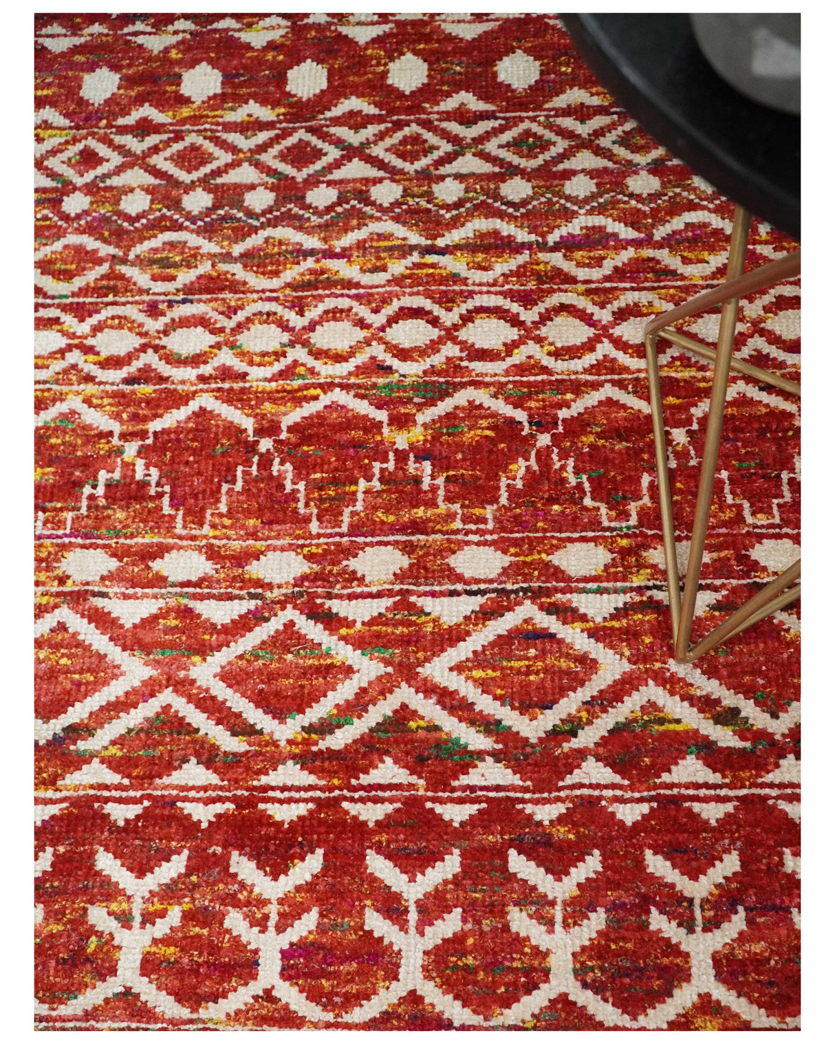 4x6 and 8x10 Hand Knotted Rust, Gold and White Modern Contemporary Southwestern Tribal Trellis Recycled Silk Area Rug