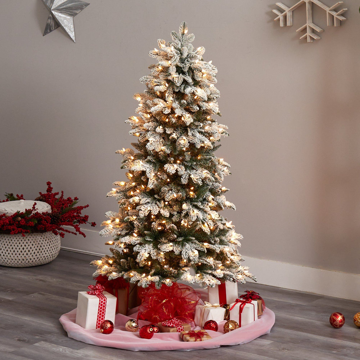 5’ Flocked North Carolina Fir Christmas Tree with 350 Warm White Lights and 1247 Bendable Branches-Christmas Tree-Parc Decor