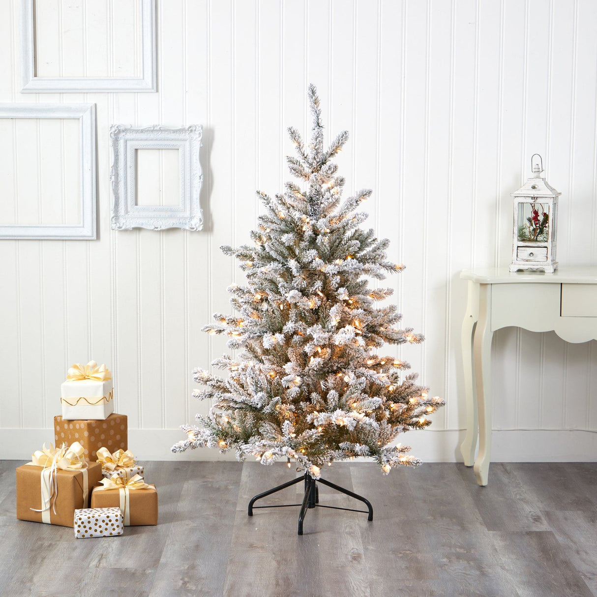 5’ Flocked West Virginia Spruce Artificial Christmas Tree with 200 Clear Lights and 604 Bendable Branches-Christmas Tree-Parc Decor