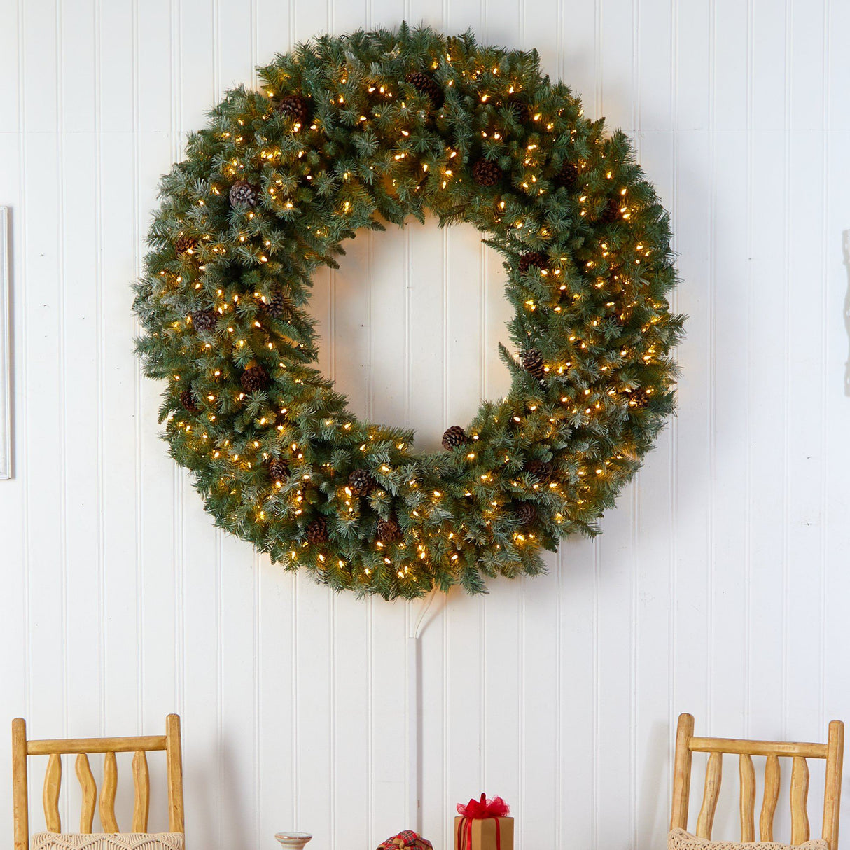 5’ Giant Flocked Christmas Wreath with Pinecones, 400 Clear LED Lights and 760 Bendable Branches-Wreath-Parc Decor
