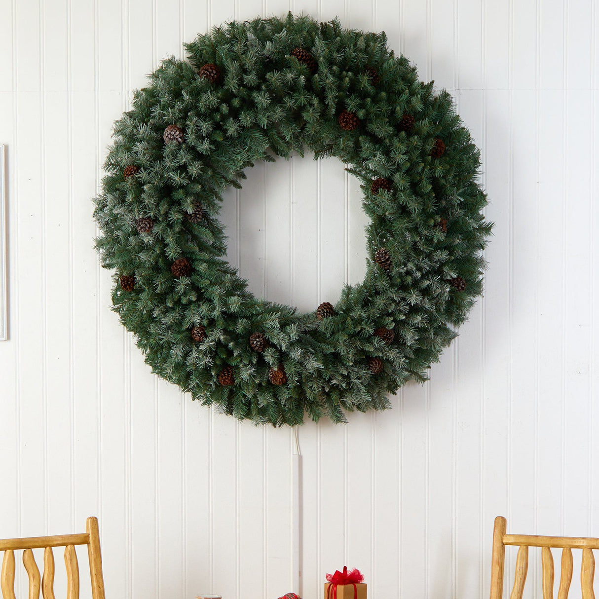 5’ Giant Flocked Christmas Wreath with Pinecones, 400 Clear LED Lights and 760 Bendable Branches-Wreath-Parc Decor
