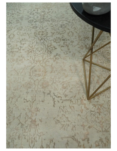 5x7 Fine Hand Knotted Beige and Brown Traditional Style Antique Wool and Silk Rug