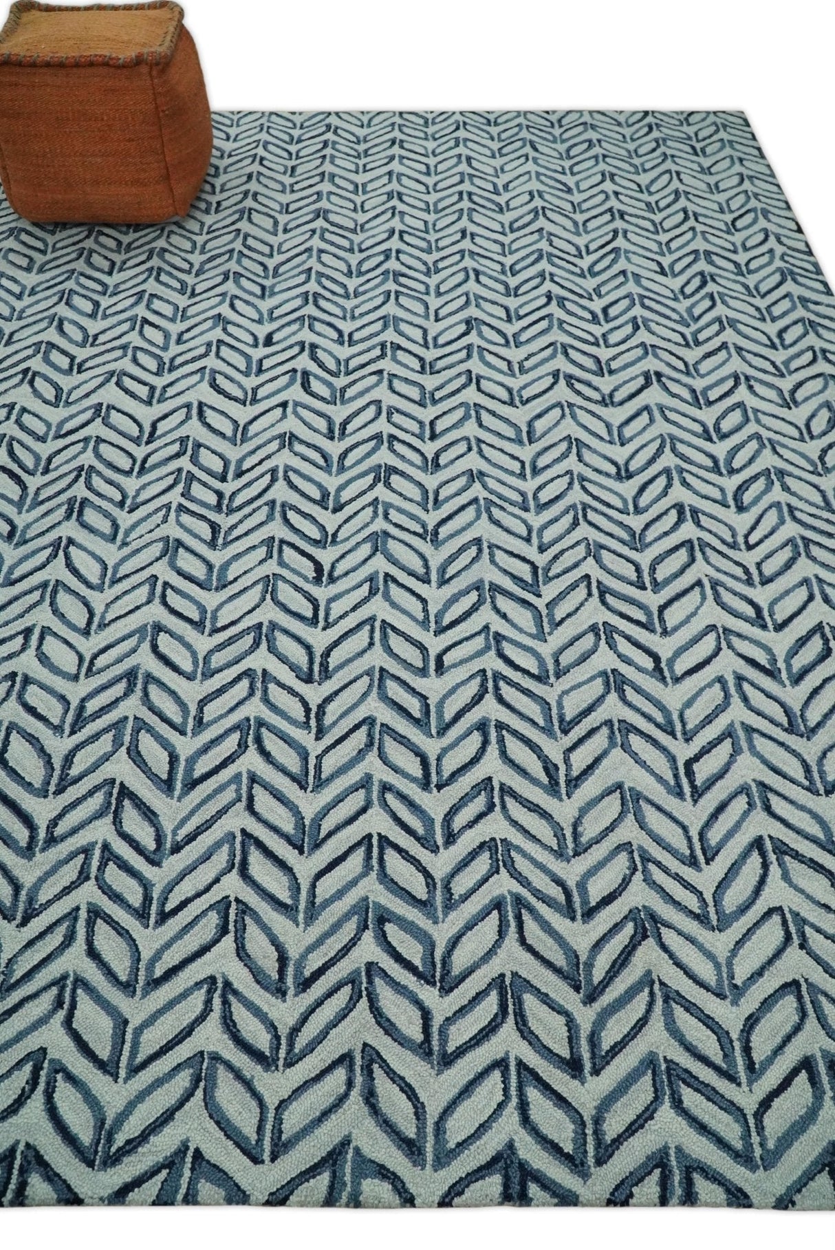 5X8 and 8x10 Contemporary Farmhouse Leaf's Hand Tufted Silver and Blue Loop Wool Rug