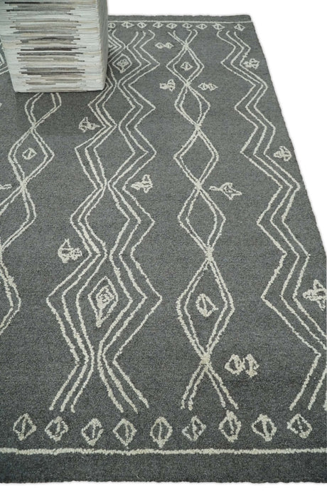 5x8 Gray and White Tribal Hand Hooked Textured Loop Area Rug | TRIB1-Area Rug-Parc Decor