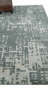 5x8 Hand Knotted Silver, Charcoal and Ivory Modern Abstract Contemporary Recycled Silk Area Rug