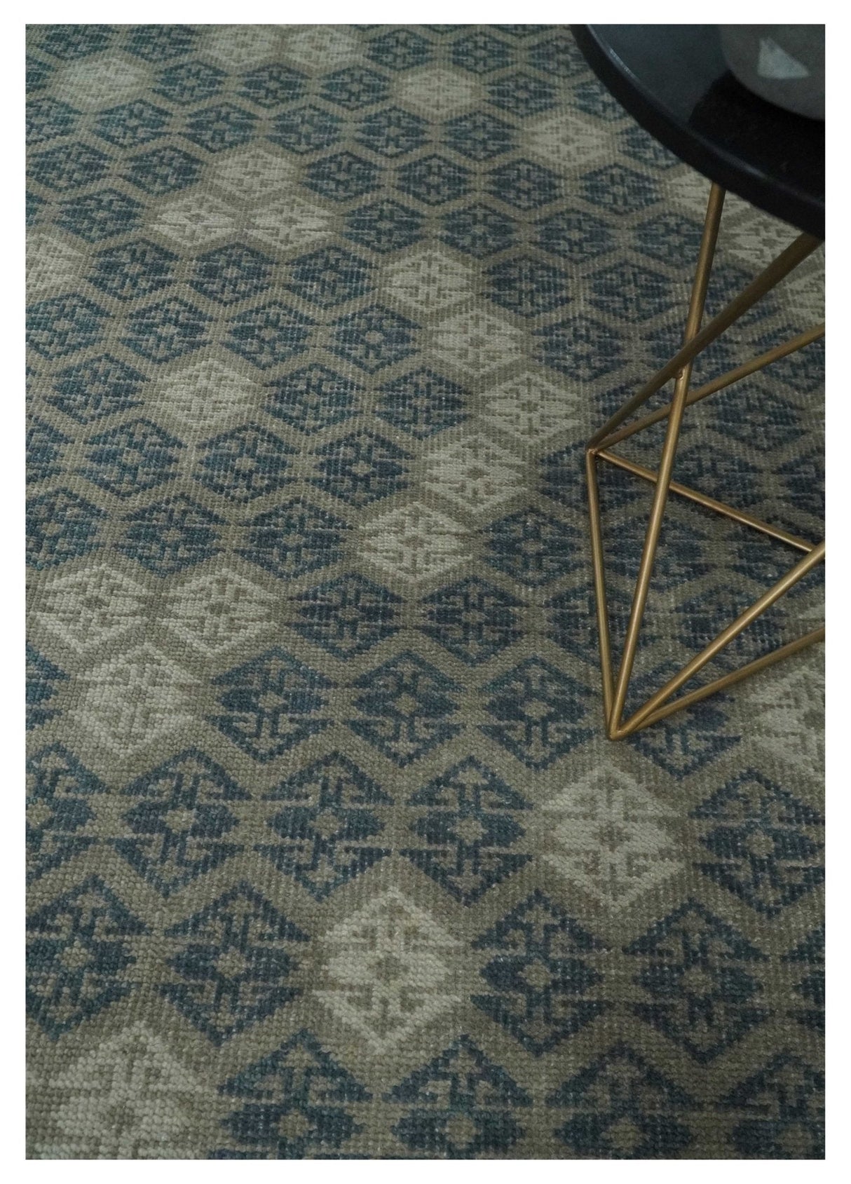 8x9.9 Gray, Ivory and Beige Honeycomb Traditional Hand Knotted Wool Area Rug