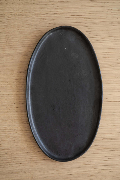 Black Matte Stoneware Oval Serving Platter-Parc Decor