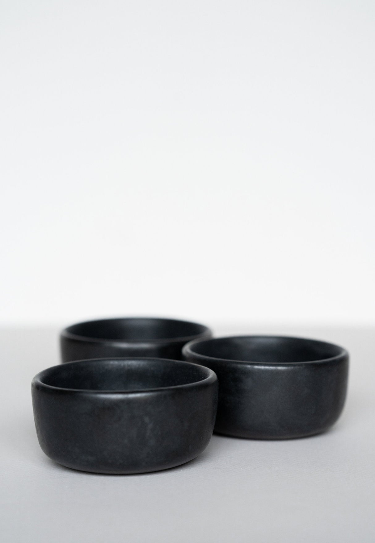 Black Matte Stoneware Pinch Bowl-Parc Decor