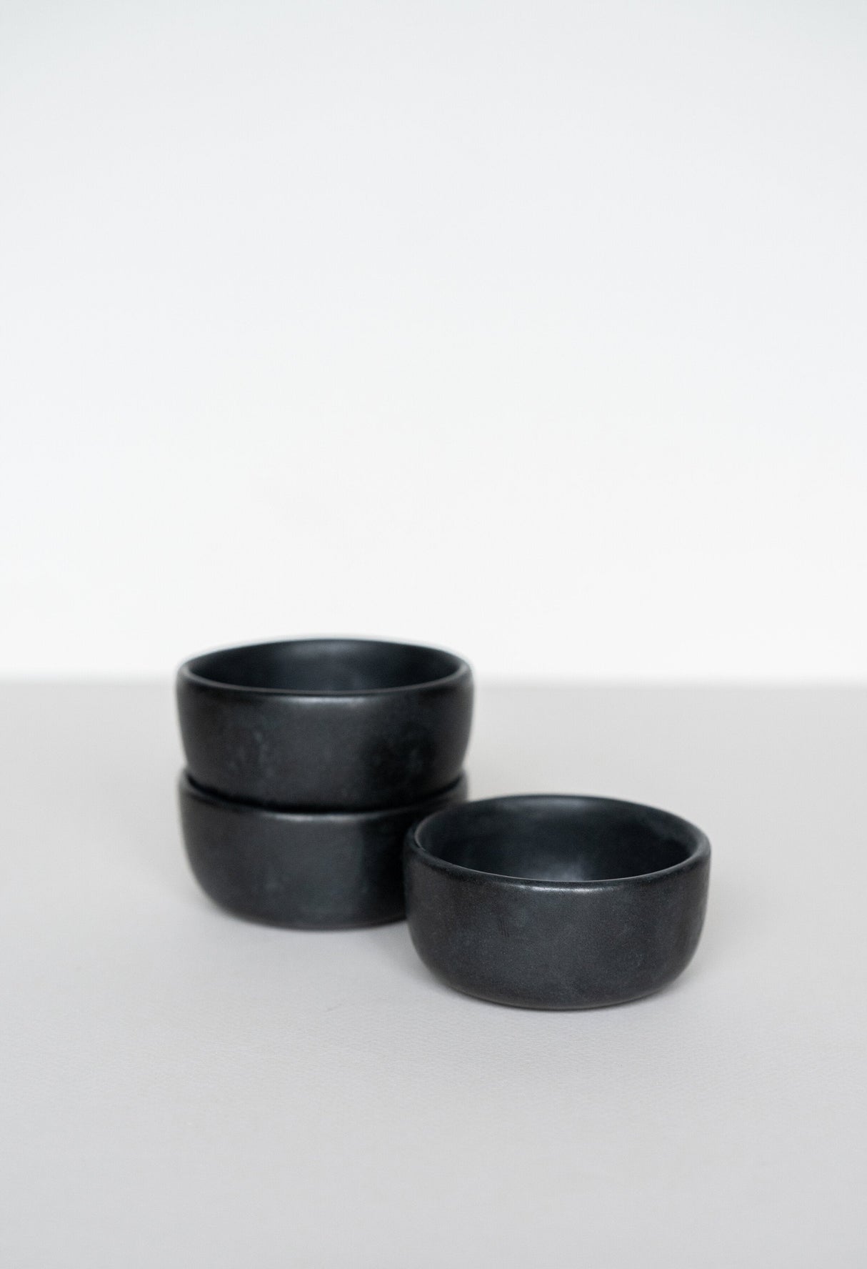 Black Matte Stoneware Pinch Bowl-Parc Decor